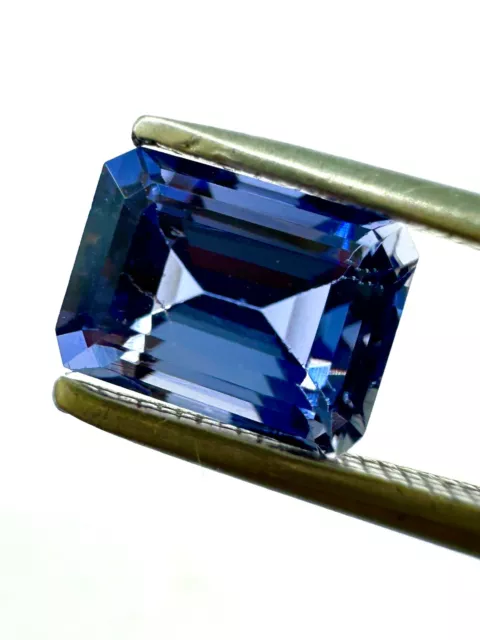 Bleu Iolite Pierre Précieuse, Natural Radiant loose gemstone 1.25Ct 7x5 MM