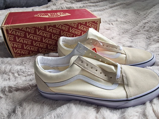 vans nere intrecciate
