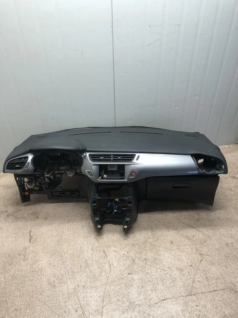 Contour De Compteur Tableau De Bord Pour Citroën C3 II Phase 1 - Occasion Origine