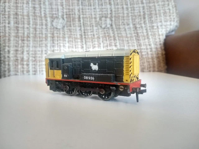 Hornby Dublo Wrenn 08 diesel shunter repaint Railfreight Scotty Dog spare repair