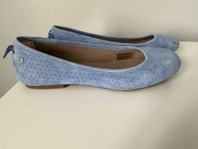 Ugg Suede Leather womens shoes ballet flats blue Size 7 - New!