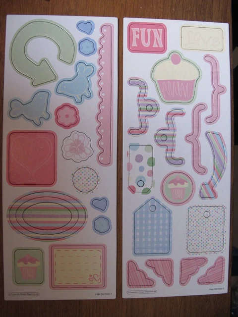 Planches embellissements cartons Thème Fun Love Loisirs créatifs & scrapbooking