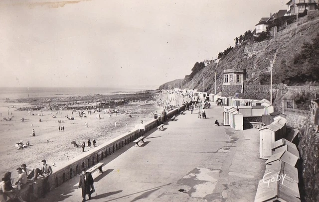 CPA 50 Env. St Pair/Mer Donville GRANVILLE Le Plat Gousset et la Plage Cabines