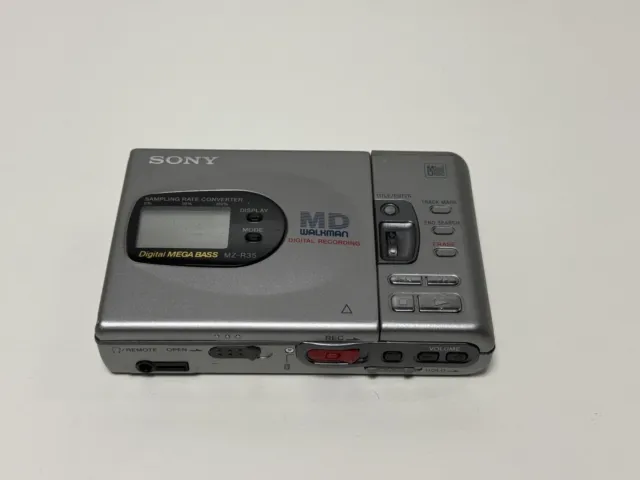 Sony MZ-R35 MD Mini Disc Walkman Digital Recording Silber+Tasche Funktionsfähig 2