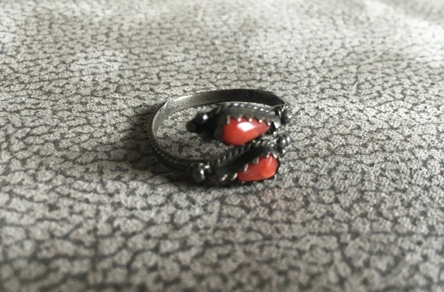 Bague En Argent 925 Et Corail - Taille 62, Occasion En Bon état D'usage, Couleur Rouge Corail Intense