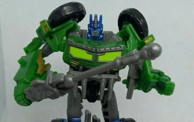 TRANSFORMERS Prime Beast Hunters - Figura Optimus Prime Commander Class Beast Blade | Convertibile In Camion E Robot | Lancia Missili E Scudo Battlewing | Giocattolo Ufficiale Per Bambini