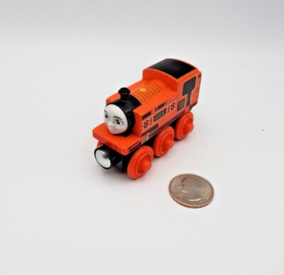 wooden nia train