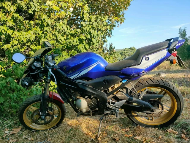 vends moto yamaha 50cm3 annee d origine 2015