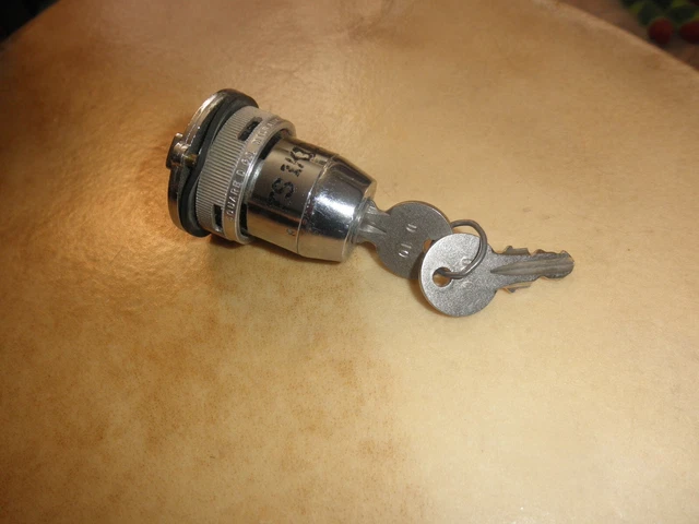 Square D Key Operated Switch Ts1K1Dnd10 With Two Keys