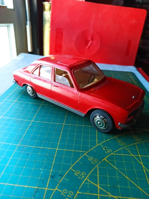 PEUGEOT 504 BEIGE Joustra jouet ancien tôle et plastique EUR 89,99 - FR