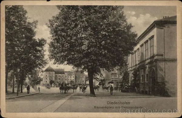 France Thionville Bismarckplatz mit Kommandantur Postcard Vintage Post Card