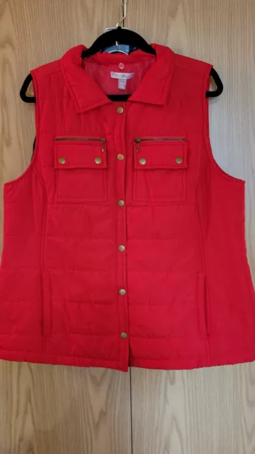 Ladies Pre-owned Sz XL Red Vest Perfect For Fishing!!