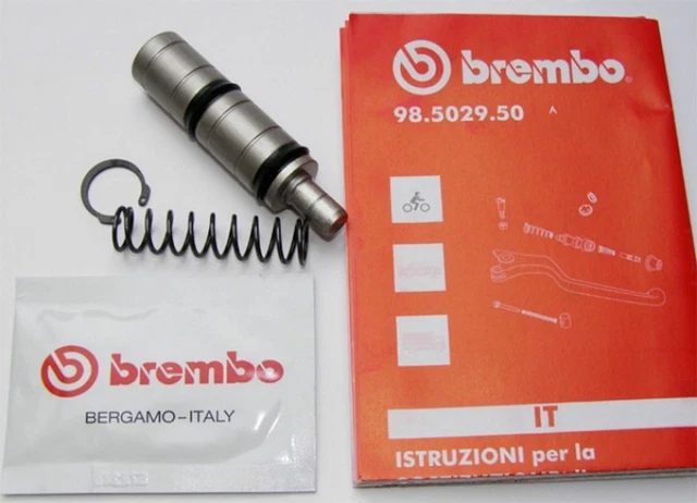 10477610 MAITRE CYLINDRE DE FREIN ARRIERE BREMBO RACING PS 11 B SORTIE Superieure Universelle