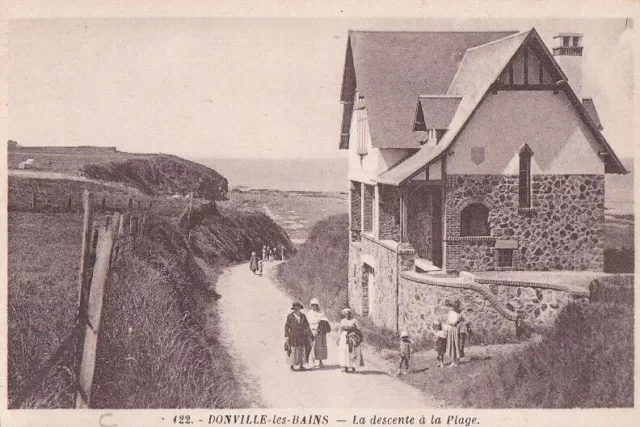 CPA 50 Env. St Pair/Mer Granville DONVILLE LES BAINS La Descente à la Plage