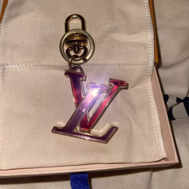 LV Checkered Keychain – Pristine Boutique NYC