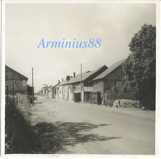 FRANCE, 1940 VillersleTourneur, Ardennes Route nationale (D951