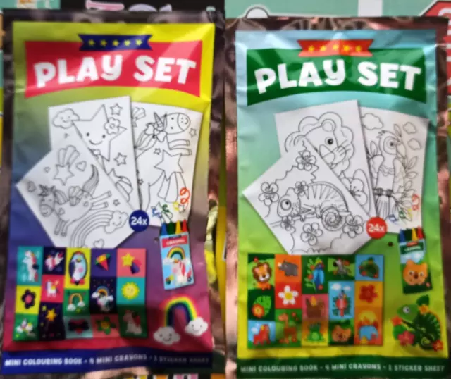 2 Mini Malbücher Set mit Sticker und Wachsmalstifte für Kinder Malen Play Set