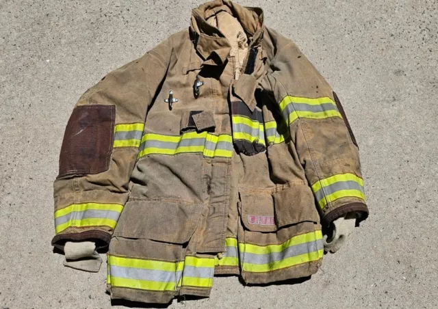 GLOBE GXTREME 42 x 32 Firefighter Turnout Bunker COAT JACKET GEAR RESCUE TOW EMS