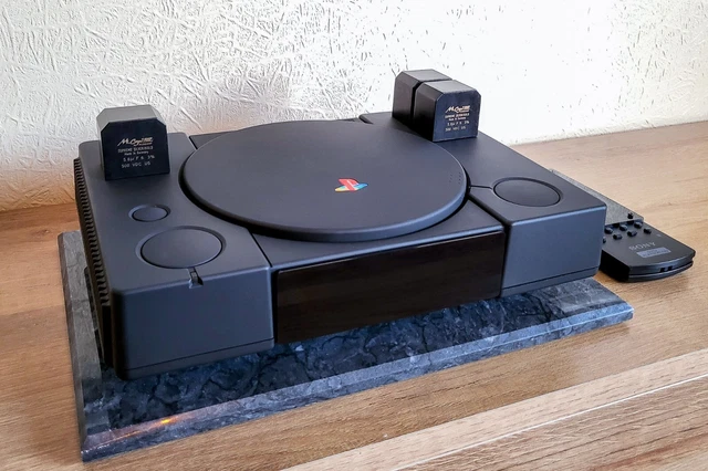 ICONIC AUDIOPHILE PLAYSTATION 1 SCPH-1002 Console CD player Studio £975 ...