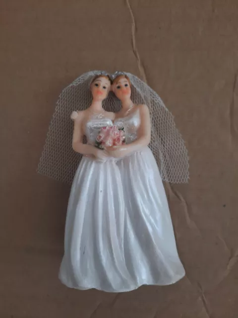 Figurine décoration de gâteau mariage couple de mariées femmes en résine