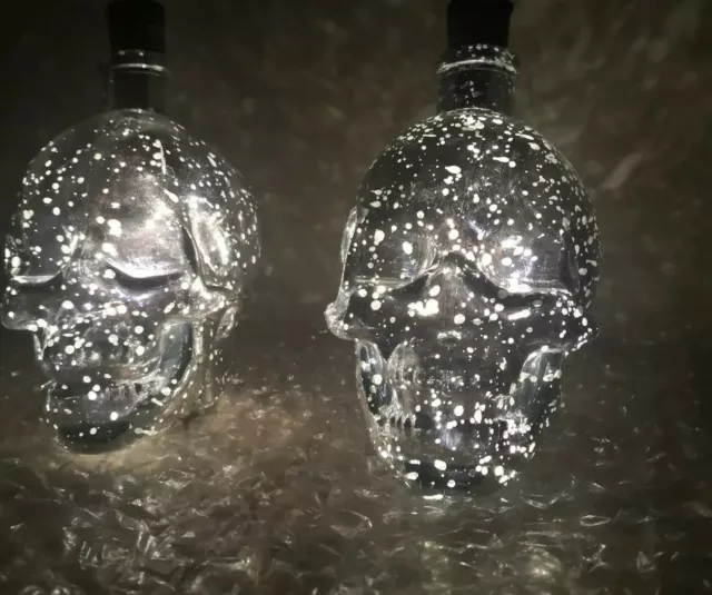 Pair (2) Brand New Halloween Light Up Shining Silver Speckle Effect Glass Skulls