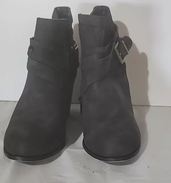 Cutie Charlotte russe ankle boots size 8