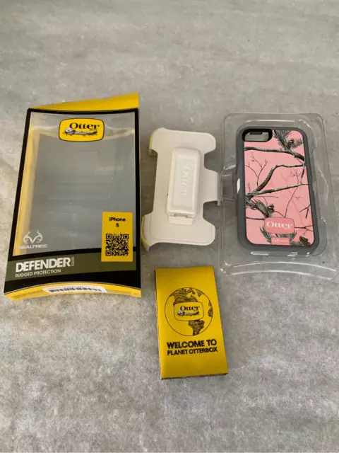 Otter Box iPhone 5S Pink RealTree Camouflage Phone Case-New Open Box