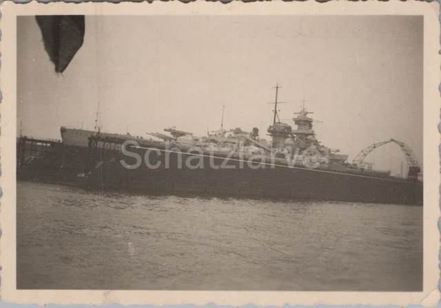 FOTO, KRIEGSMARINE, BLICK auf Schlachtschiff Gneisenau (MJ-200) EUR 4 ...