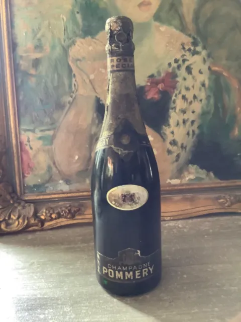 Ancienne Bouteille De Champagne Pommery 25 Ème Anniversaire Du Règne Année 1974