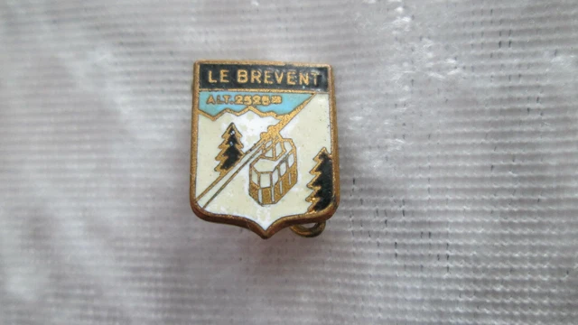 Insigne Broche Ancien émaillé J.O.C (Jeunesse Ouvrière Chrétienne) - Laiton