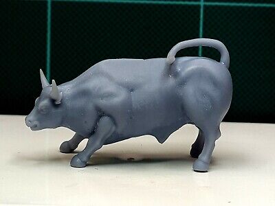 figurine Toro en résine 3D à peintre Toro 1/43 