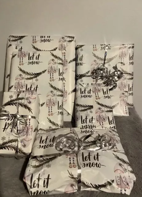 unwanted brand new gifts Ladies / Teenage Wrapped Christmas Present Bundle X4