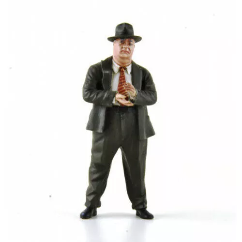 FLM, Figurine Alfred NEUBAUEUR LE MANS, échelle 1/18, FLM118039