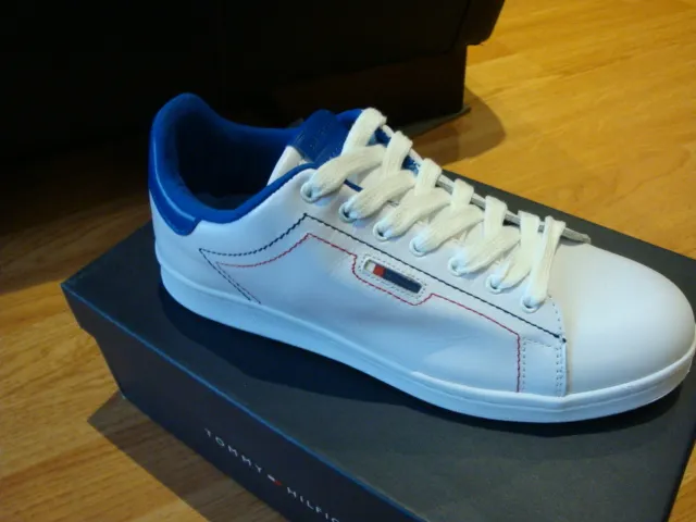 NIB New Women Tommy Hilfiger "Suzane 2" Casual Sneakers White Sizes 7,7.5,8.5