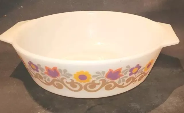 JAJ ROUND Casserole Pyrex BRIARWOOD DESIGN 1970's RETRO