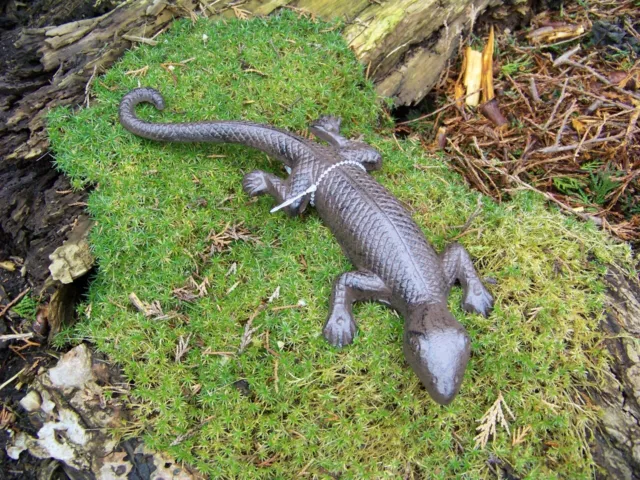Gartenfigur Eidechse groß NEU Gecko L 28 cm Gusseisen Salamander Gartendeko