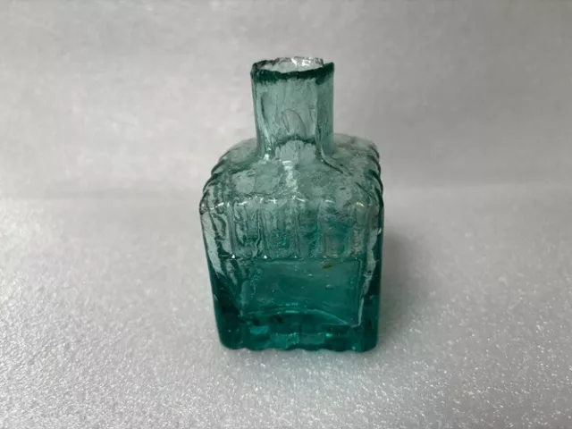 56138 Old Antique Vintage Glass Bottle Ink Well Inkwell Pot Ribbed Square