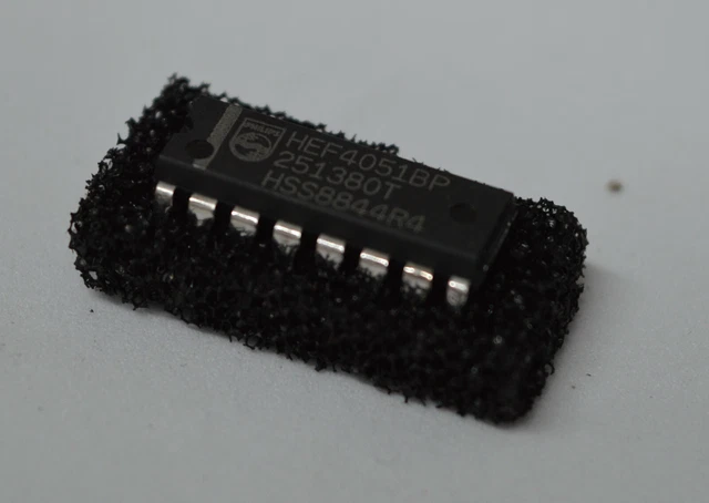 6 X HEF4051BP 8-Kanal Analog Multiplexer/Demultiplexer Philips DIP-16 ...