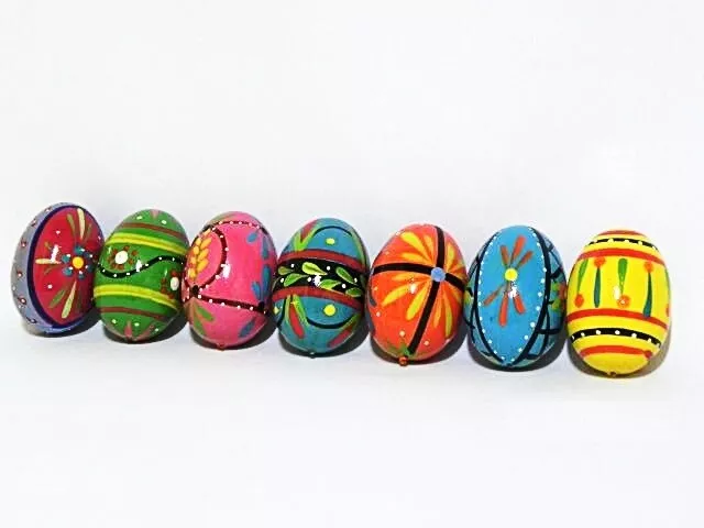 Hand-painted wooden Easter Eggs Egg Decorations Gift Set no plastic chocolate 3