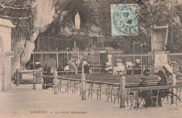 CPA 65 LOURDES Le Grotte Miraculeuse