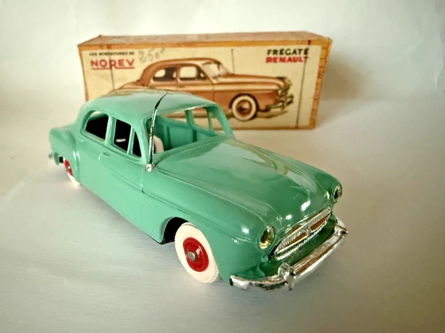 Miniature Norev 1:43 – Renault Frégate – Multicolore – Modèle 1972 – Occasion