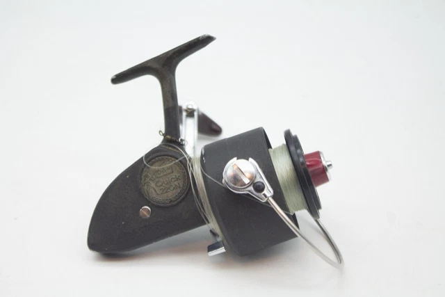 Vintage DAM Quick 220N Left handed Spinning Reel. Made in West Germany Vintage DAM Quick 220N Left handed Spinning Reel. Made in West Germany