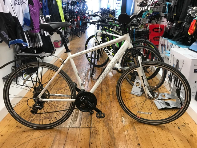 CLAUD BUTLER EXPLORER 500 2010 Hybrid Bike large frame size