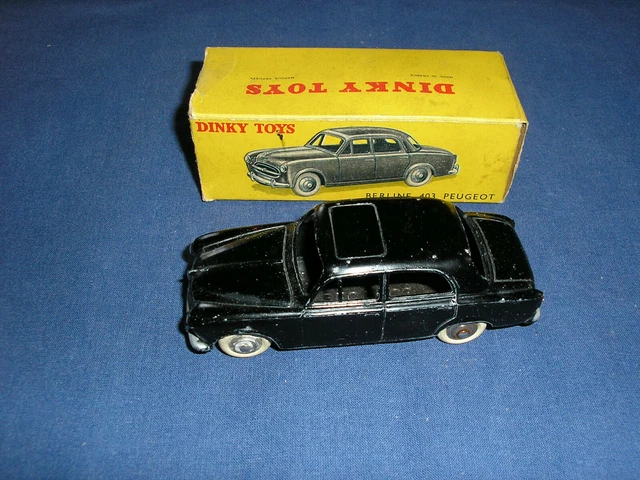 Véritable Peugeot 403 Berline Dinky Toys Réf:24B & boite d'origine