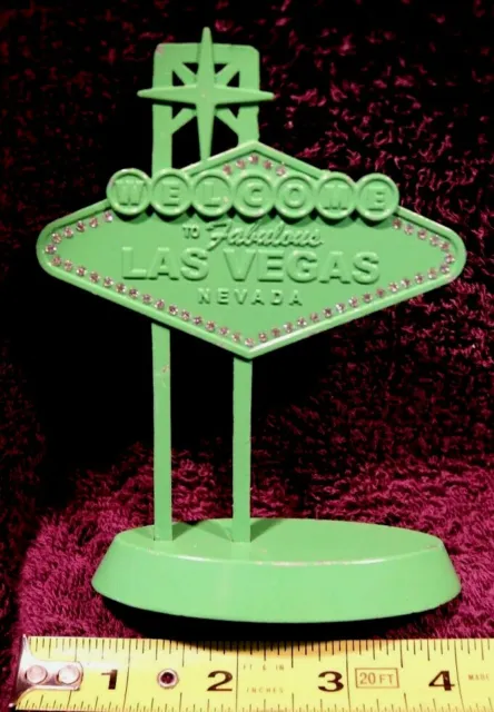 "Welcome to Fabulous Las Vegas Nevada" Metal Retro Sign
