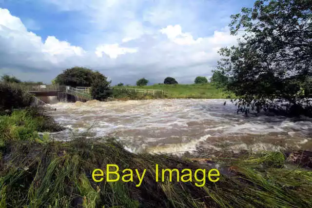 Photo 6x4 Falling flood levels at Weir Darfield  c2007