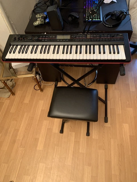 synthétiseur korg kross-61 + Chaise Piano