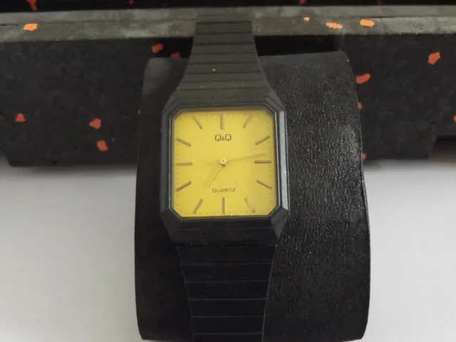 orologio quarzo QeQ by citizen NOS vintage uomo watch fondo di magazzino