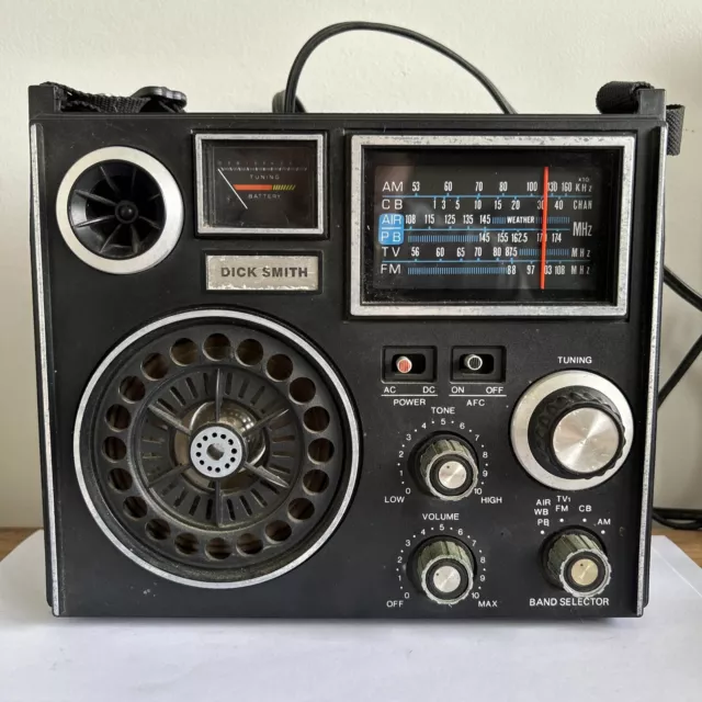 Ultra Rare Vintage Dick Smith Model D-2833 Radio- UK DESIGN Tested And working