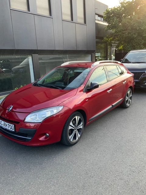 renault megane 3 grandtour mit vielen Extras wie ahk, Navi, Tempomat, usw